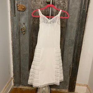 Vintage 60s 70s Aristocrat by Superior Nylon white ivory slip built in petticoat